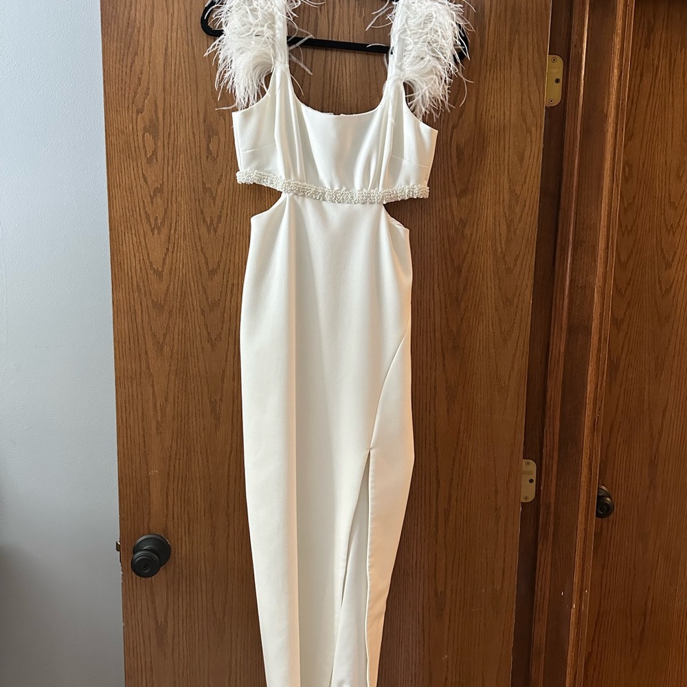Elegant White Feather-Trimmed Dress